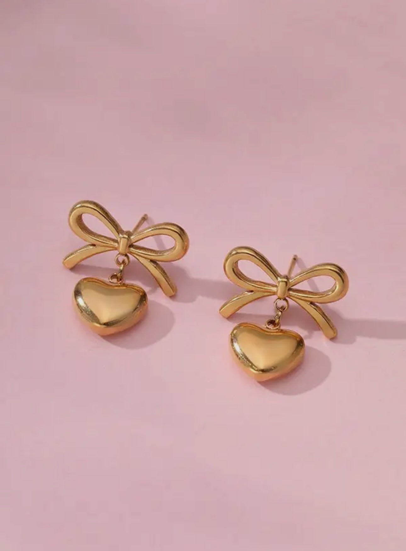 Bow & Heart Gold Earrings