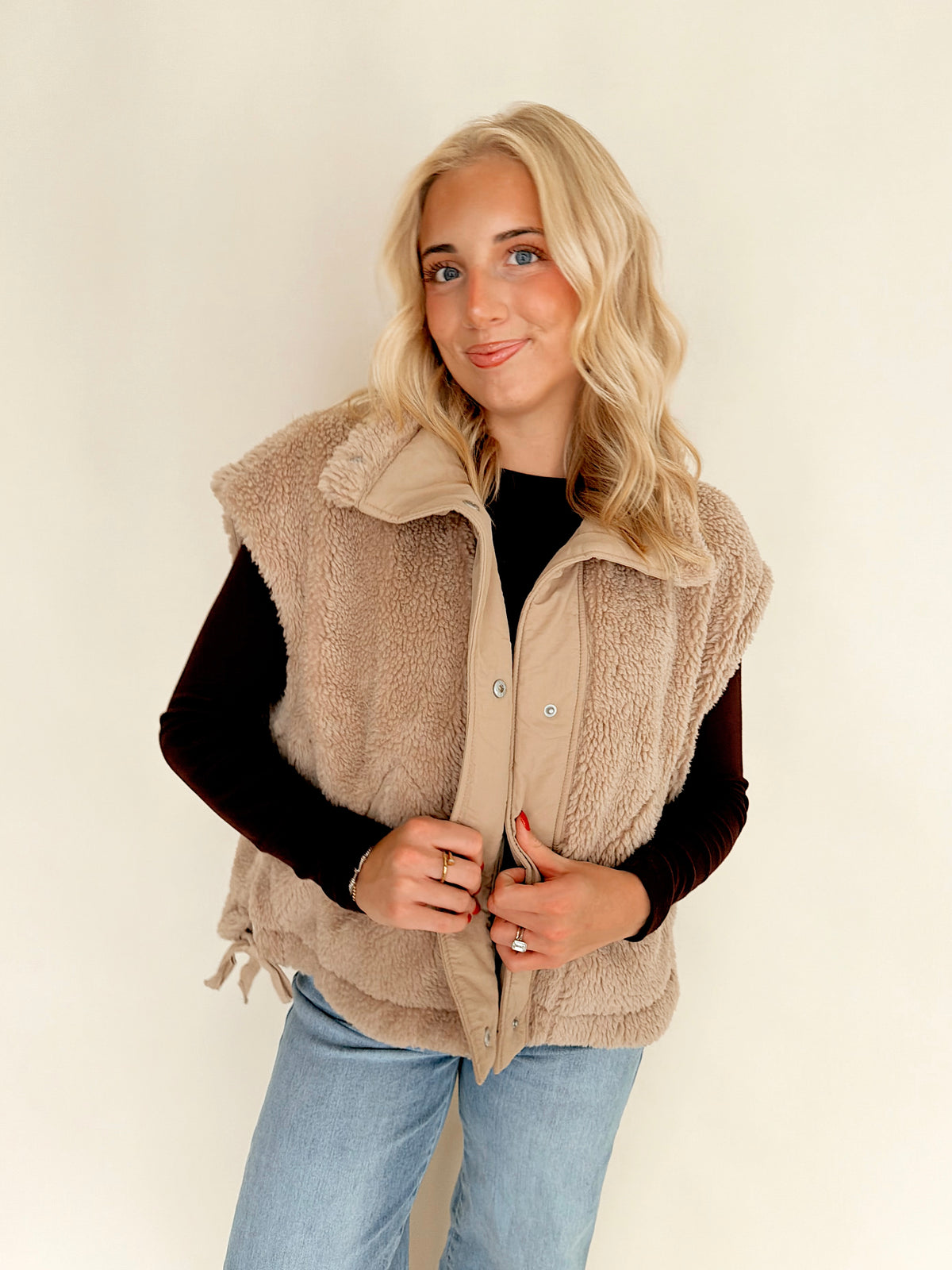 Beige Sherpa Vest With Snap Closure