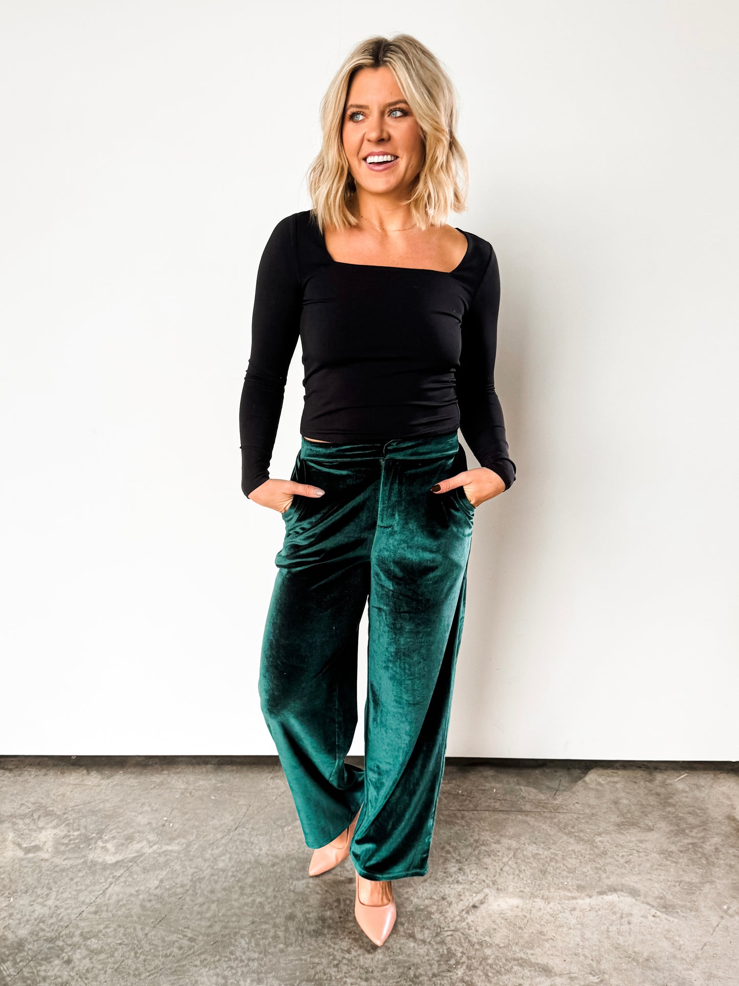 ‘Feliz Navidad’ Holiday Green Velvet Pants