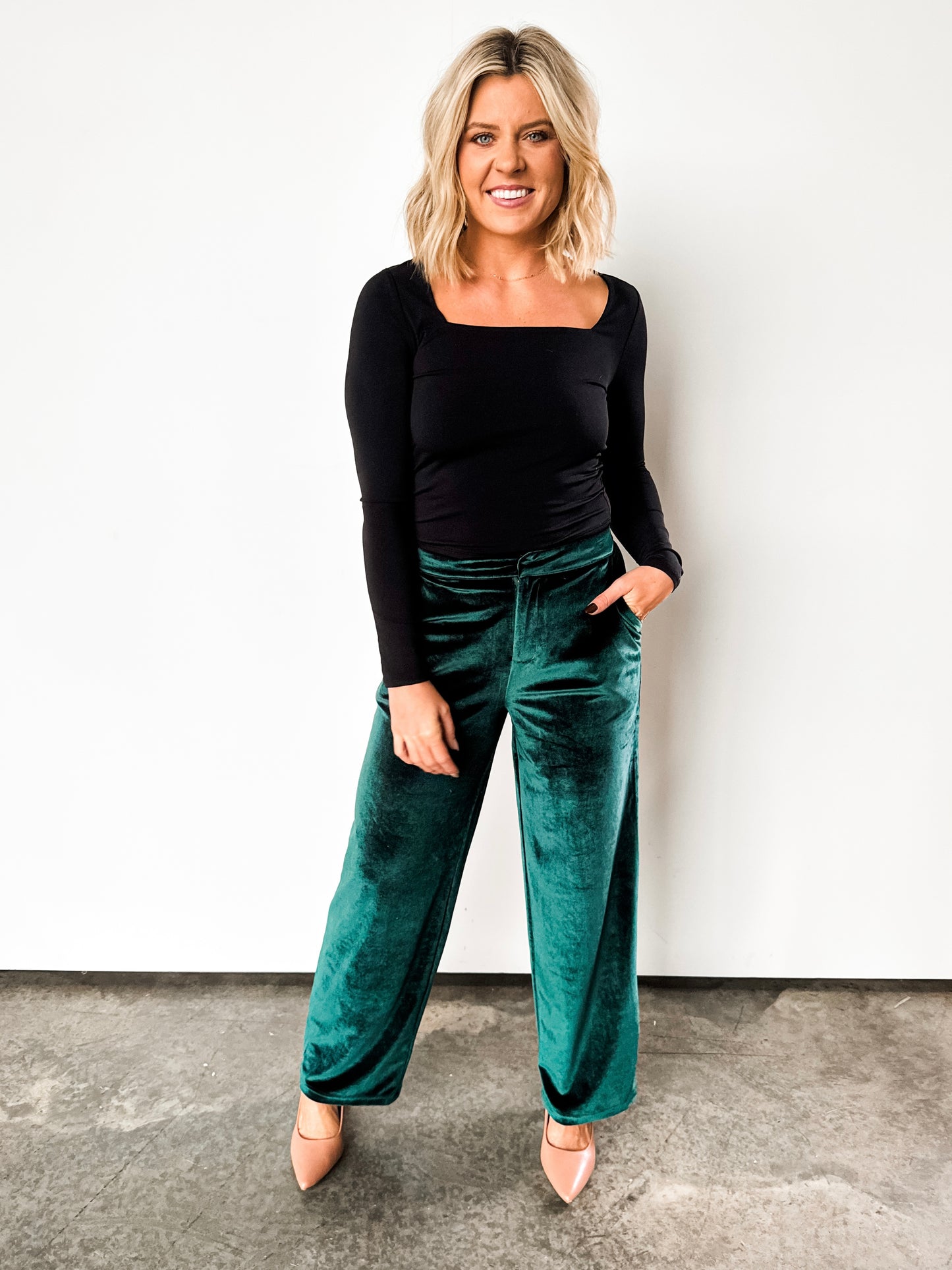 ‘Feliz Navidad’ Holiday Green Velvet Pants