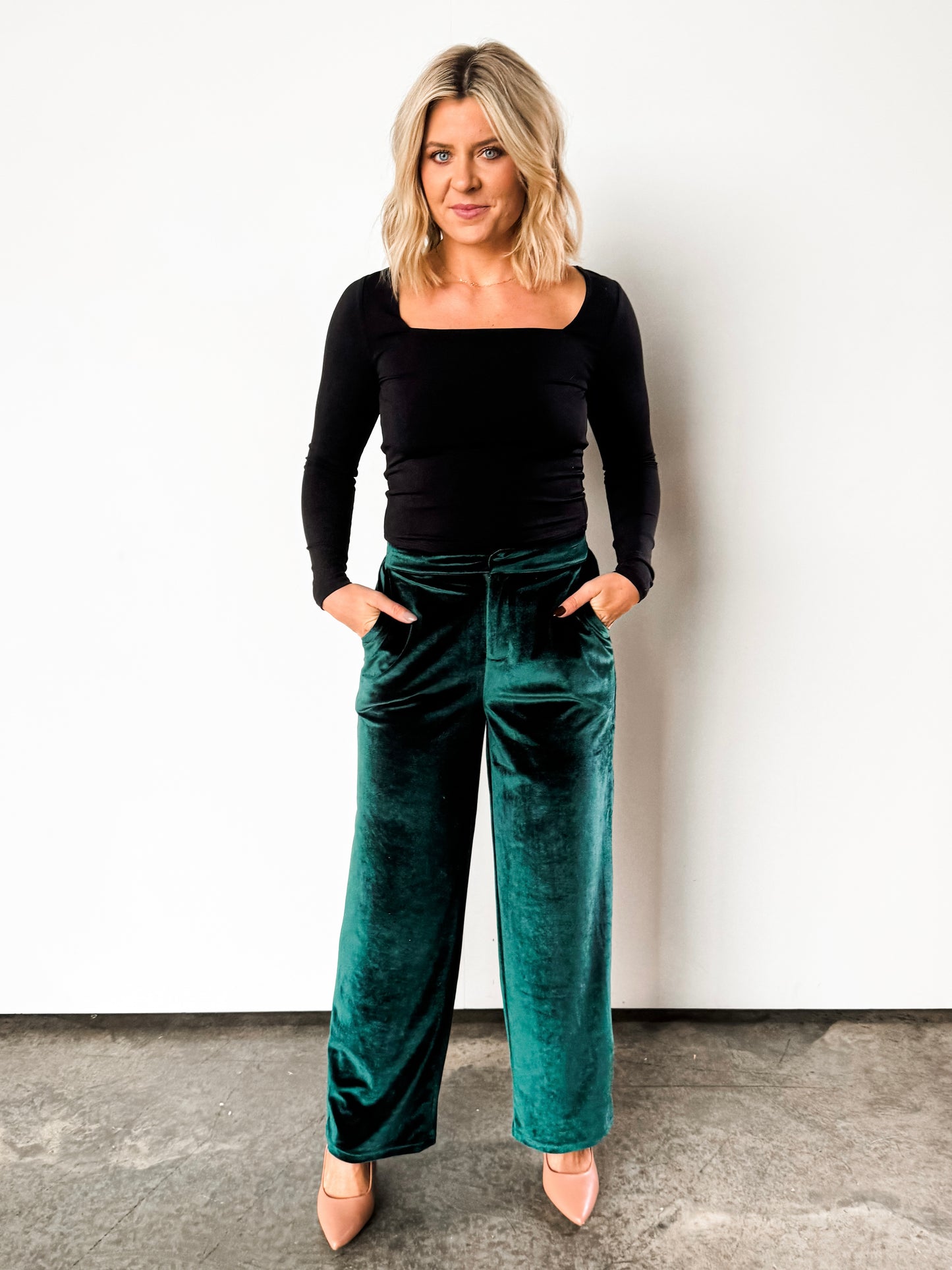 ‘Feliz Navidad’ Holiday Green Velvet Pants