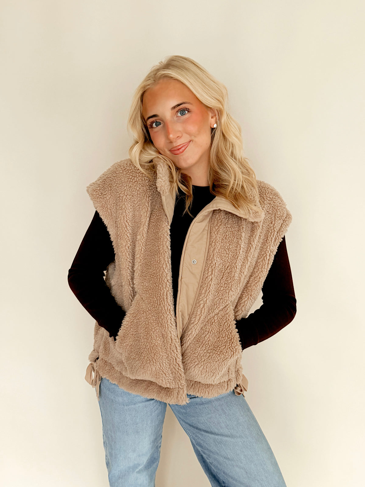 Beige Sherpa Vest With Snap Closure